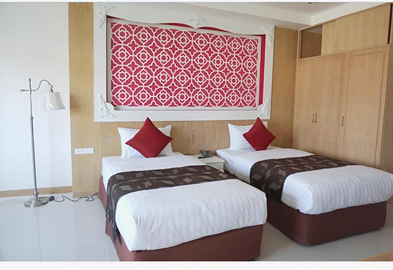 Отель Lucky Sun Patong Экстерьер фото